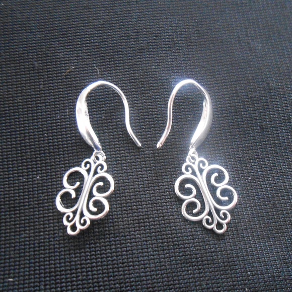 handmade Jewelry - 925 sterling silver swirl filligre earrings
